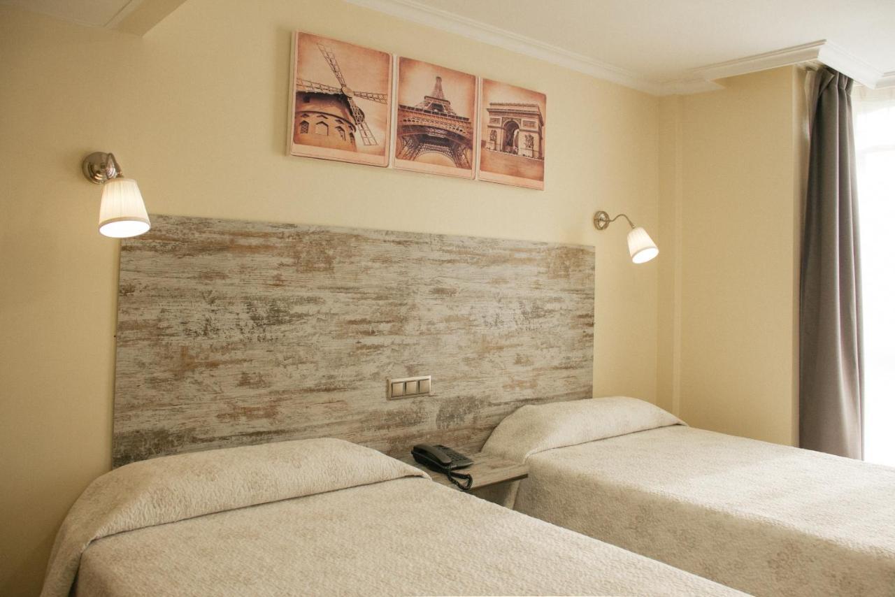 Caballero Errante Madrid Extérieur photo
