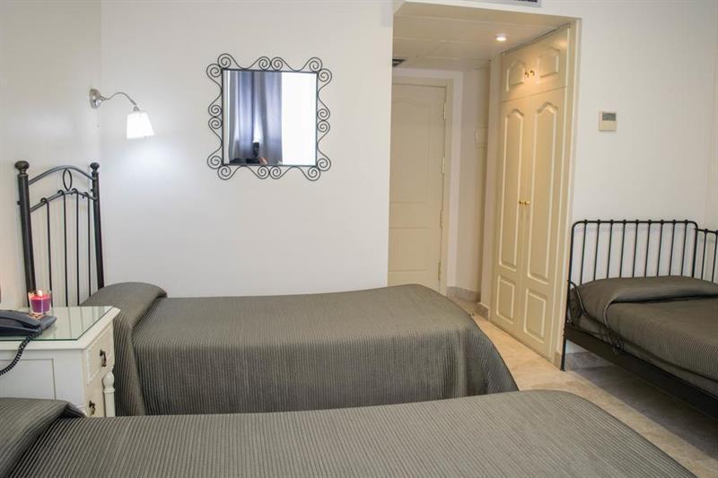 Caballero Errante Madrid Extérieur photo
